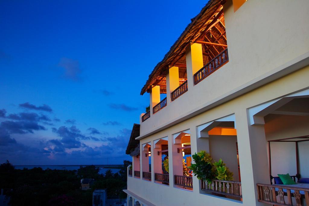 Msafini Hotel Ламу Екстериор снимка