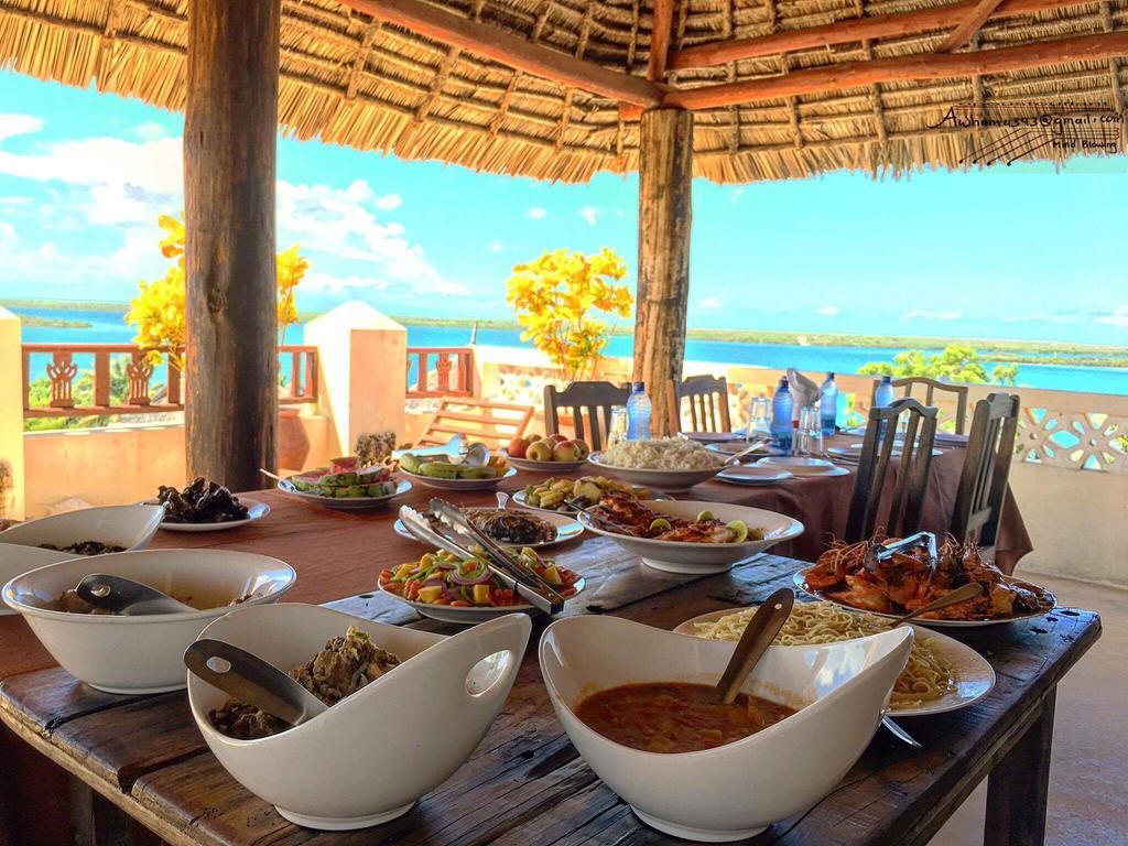 Msafini Hotel Ламу Екстериор снимка